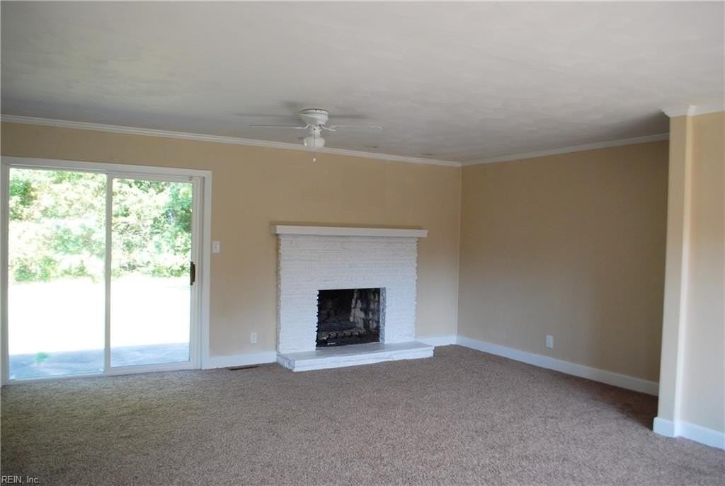 1916 Rosemary Ln - Photo 5 of 19