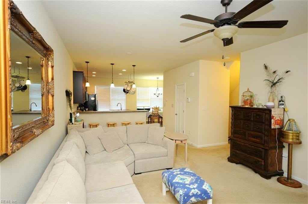 620 Foster Ln - Photo 3 of 40