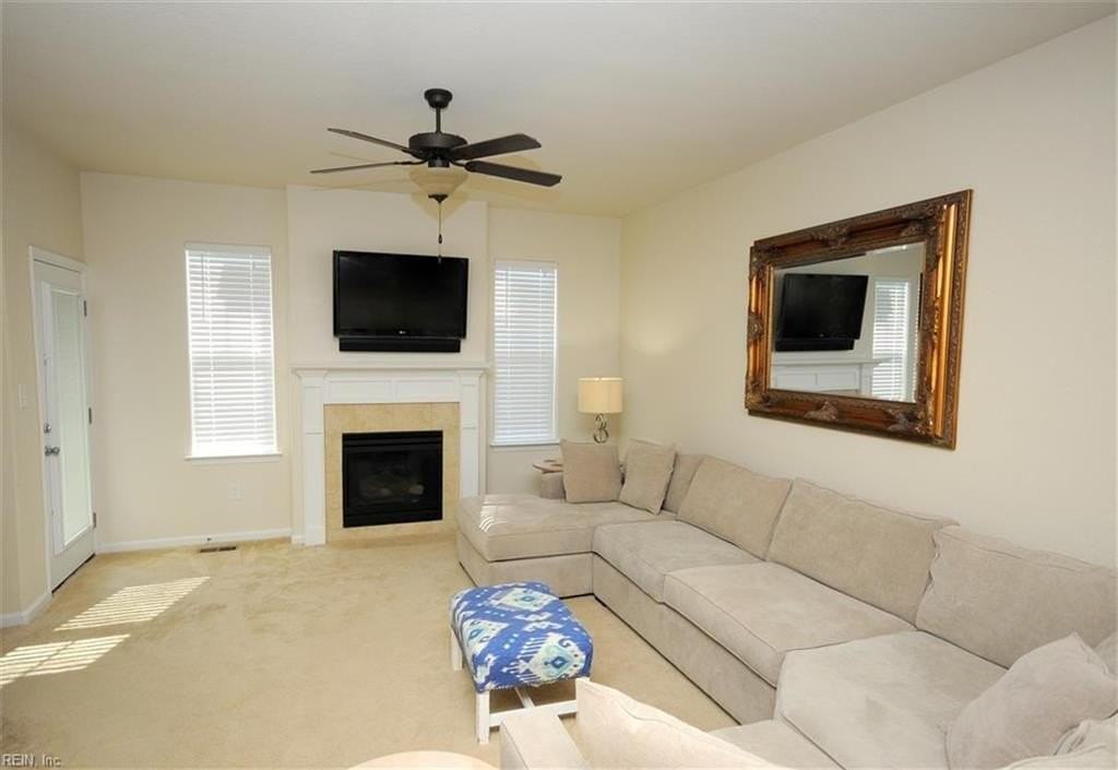 620 Foster Ln - Photo 4 of 40