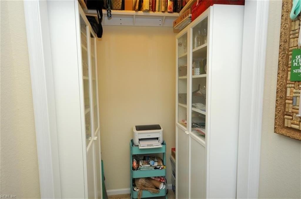 620 Foster Ln - Photo 7 of 40