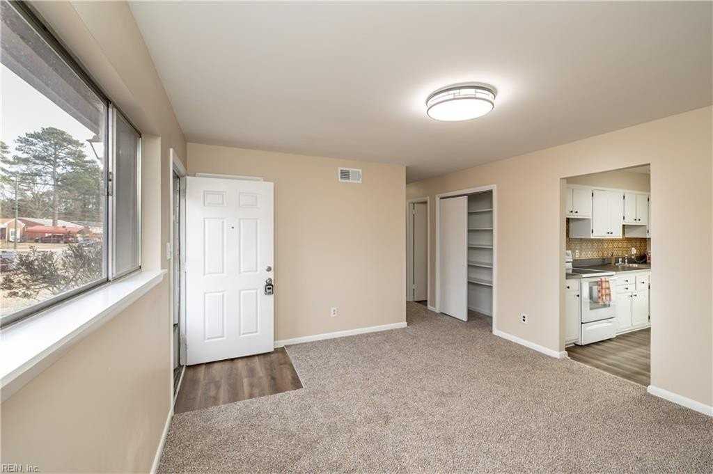 3945 Starboard Rd - Photo 7 of 46