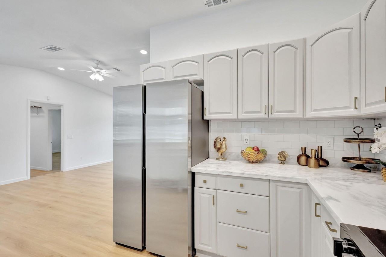 9312 Pinion Dr - Photo 2 of 45