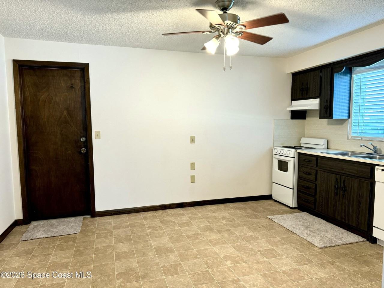 650 Atlantic Dr - Photo 5 of 17