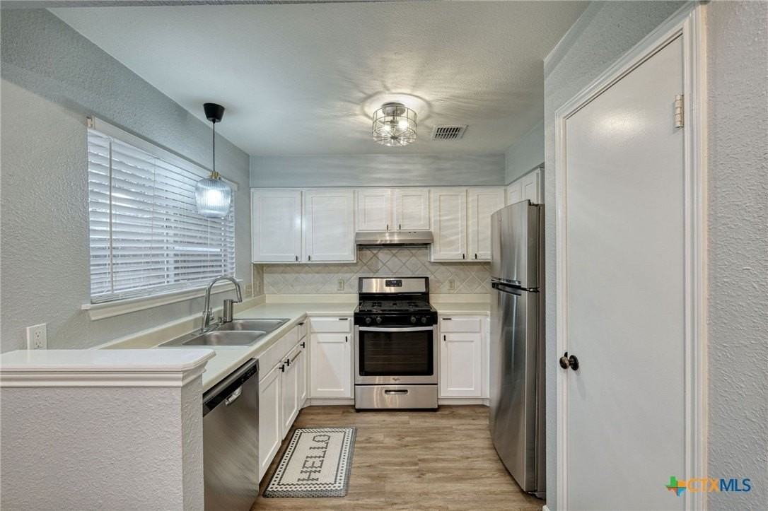 5930 Jacob Gln - Photo 5 of 13