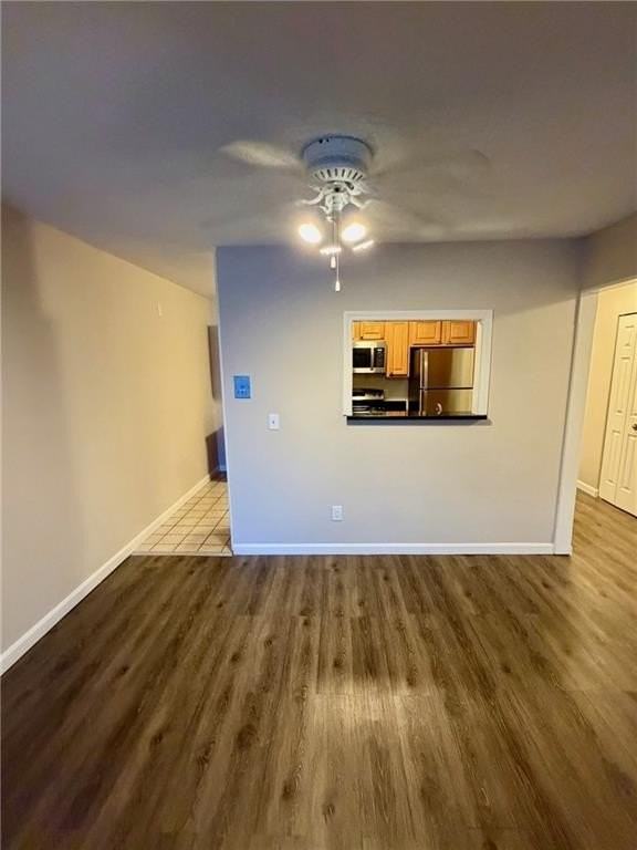 3 Admiralty Dr Apt 3-3 #3-3 - Photo 5 of 19