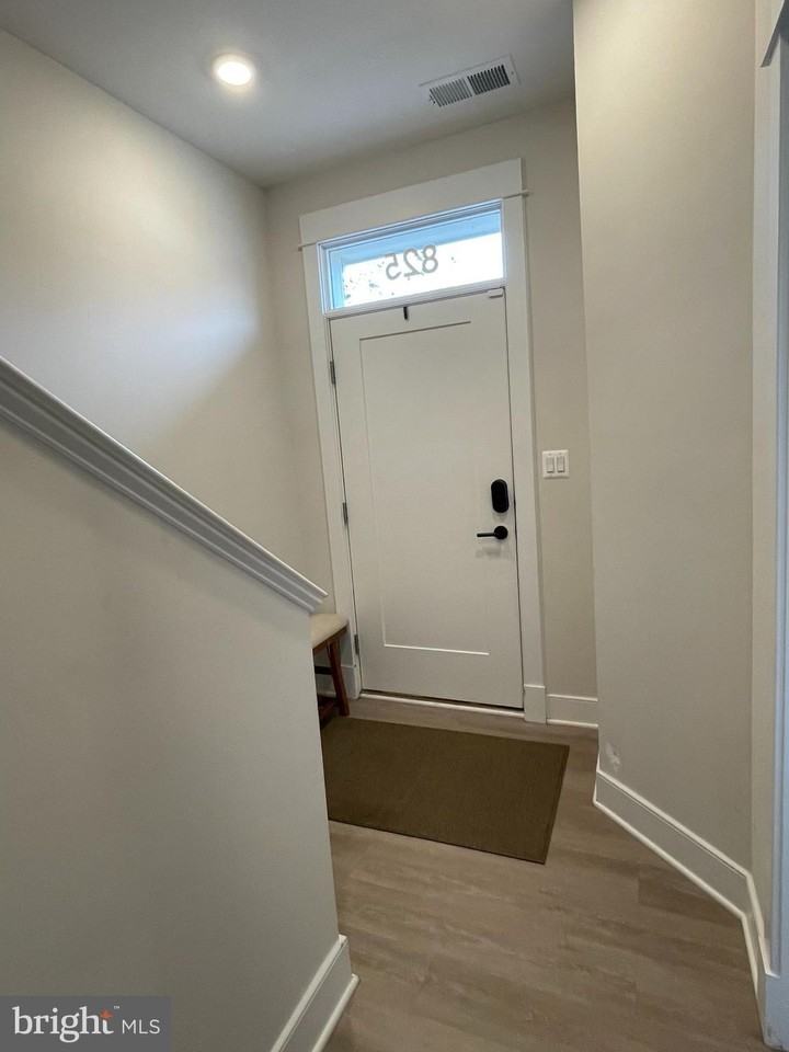 825 Sycamore Dr Se - Photo 7 of 50