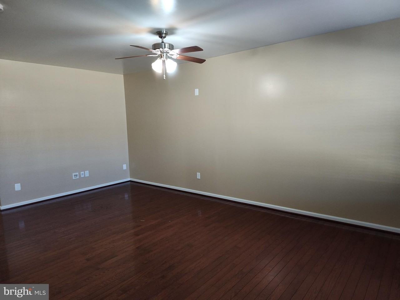 1022 Ironwood Ln - Photo 5 of 28