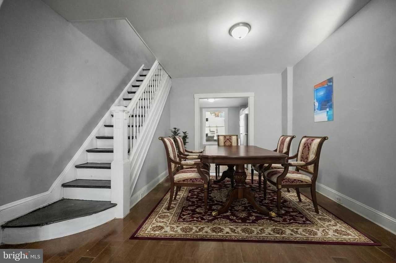 1720 Darley Ave - Photo 3 of 13