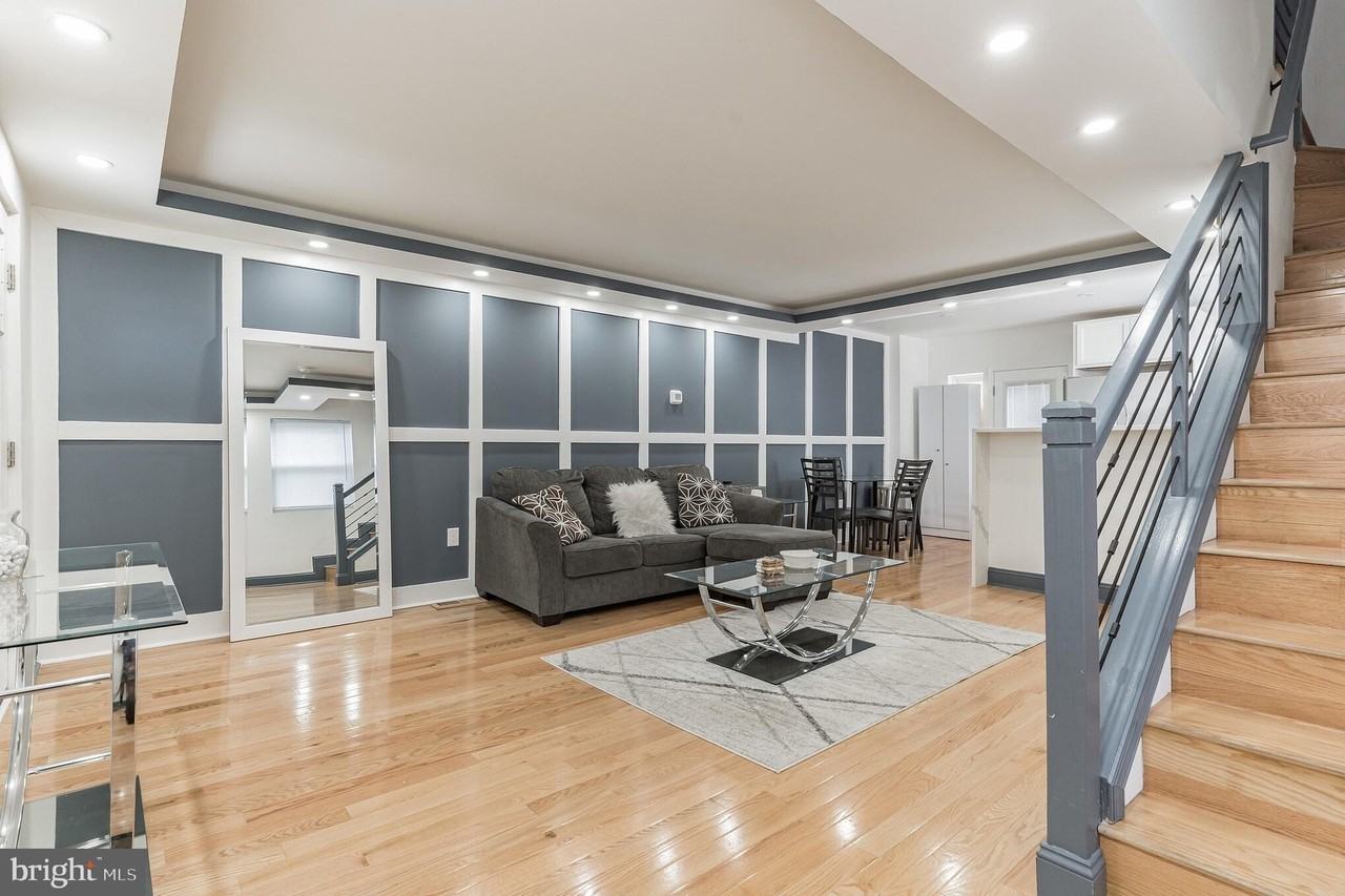 1812 Woodbourne Ave - Photo 3 of 15