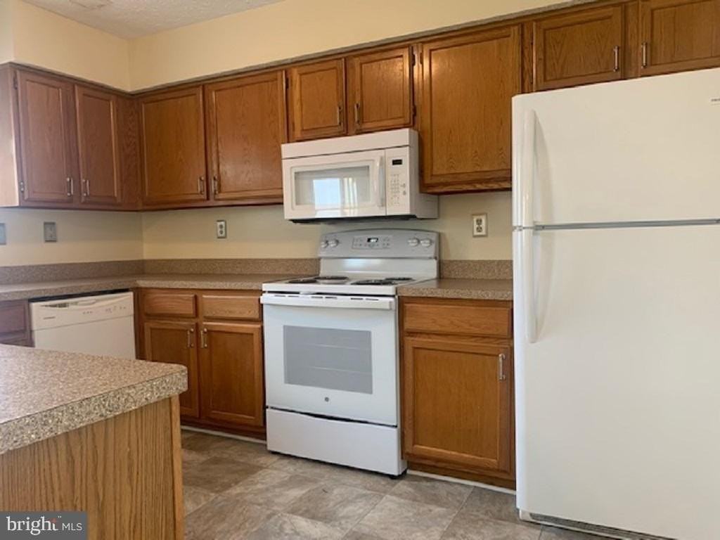 6012 Red Wolf Pl - Photo 3 of 47