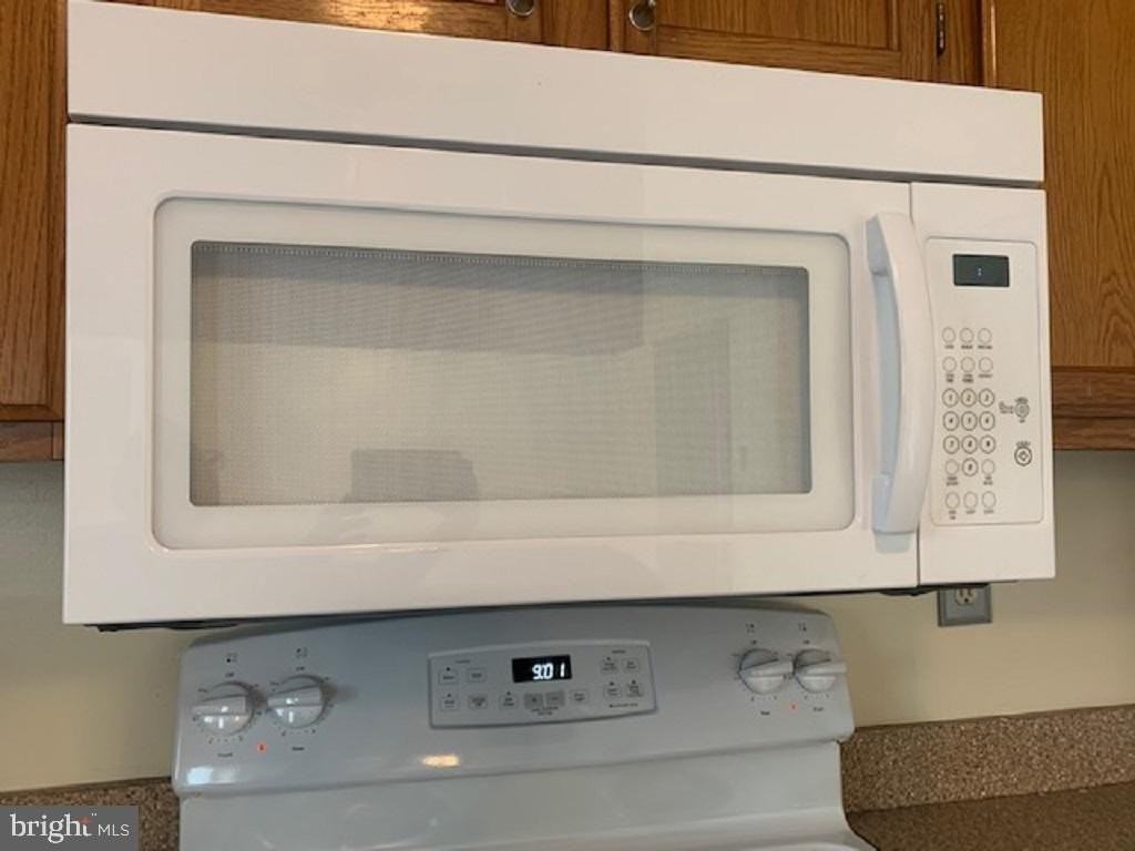 6012 Red Wolf Pl - Photo 6 of 47