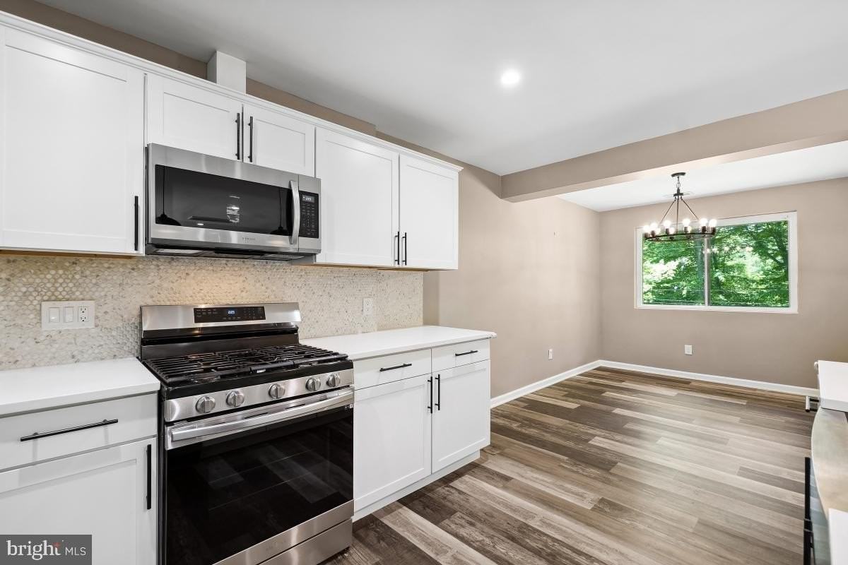 2912 Newcastle Ave - Photo 7 of 30