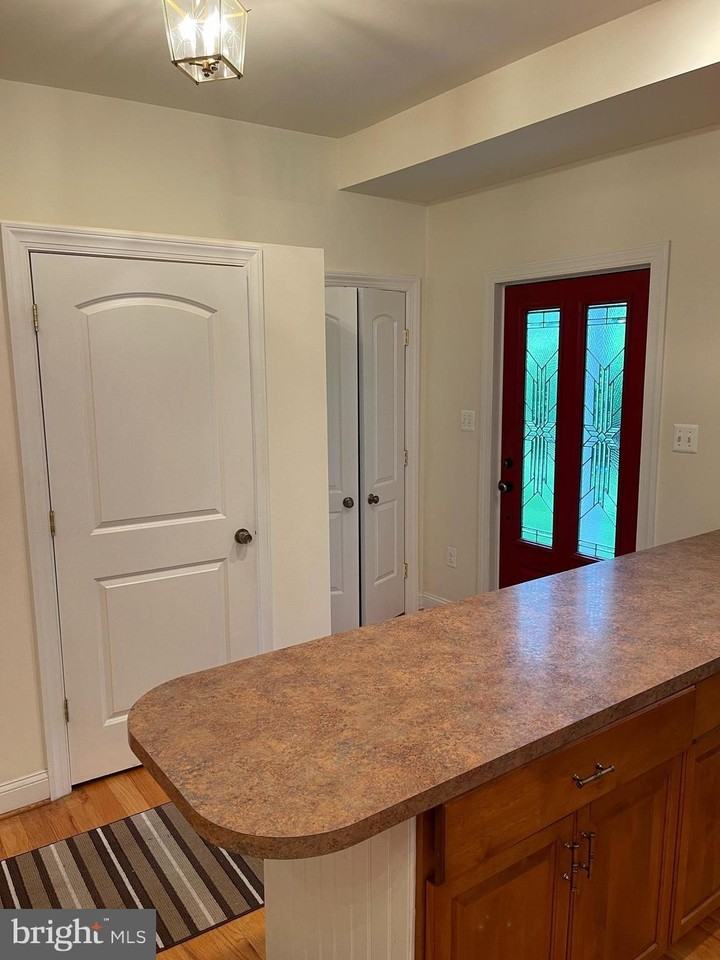 118 Quaint Acres Dr - Photo 2 of 38