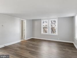 featured image of 212 Warren St Apt 3 #3