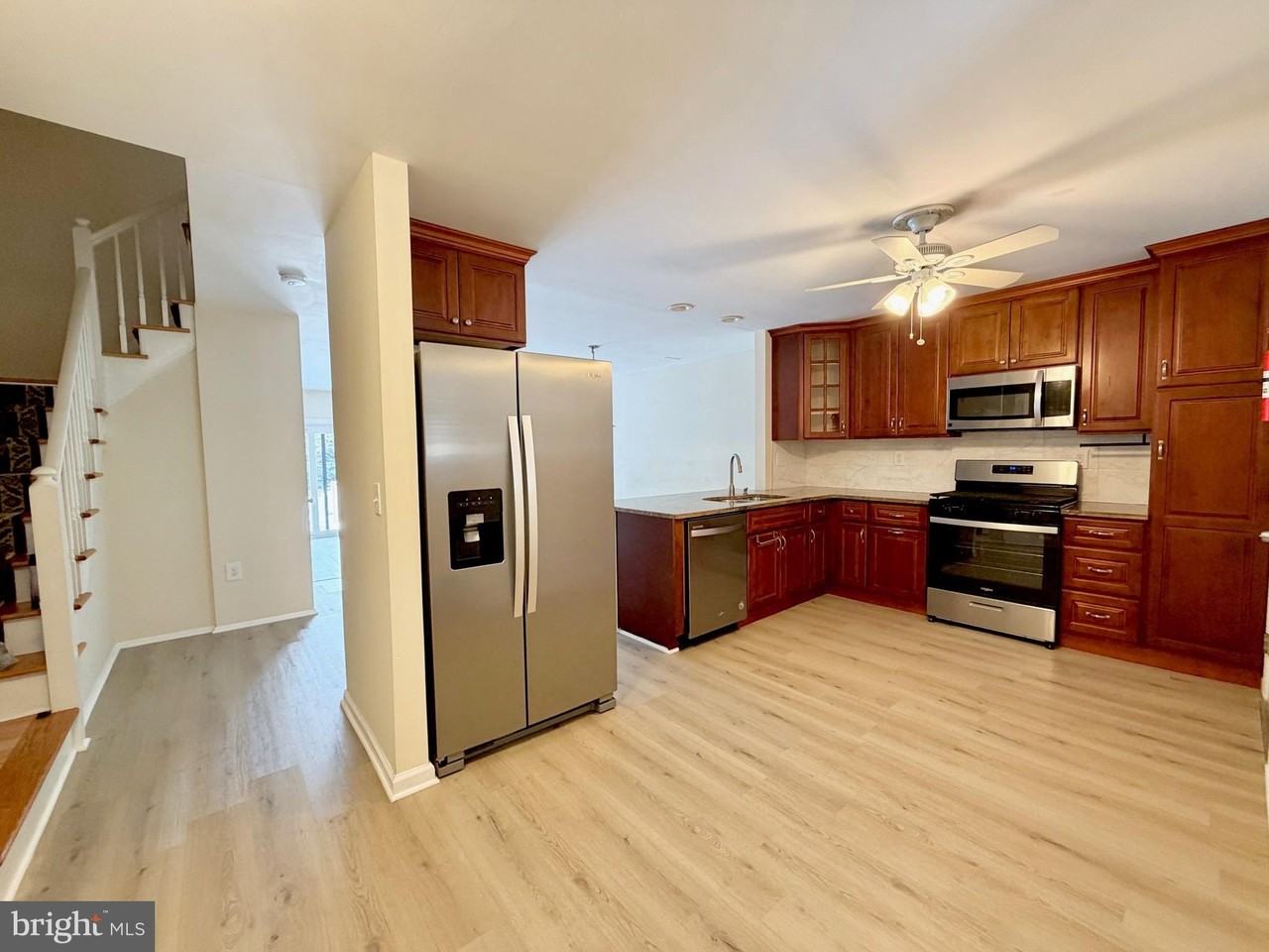 12 Manor Dr - Photo 4 of 20