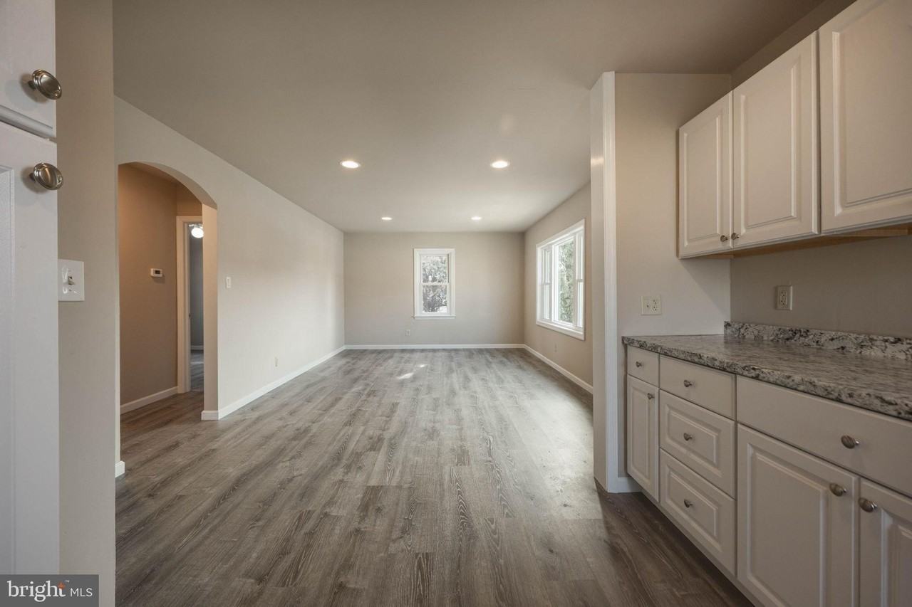 155 N Hazel St - Photo 2 of 25