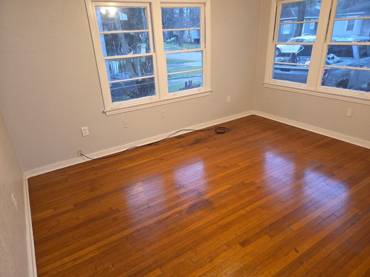 856 W Grant St - Photo 2 of 9