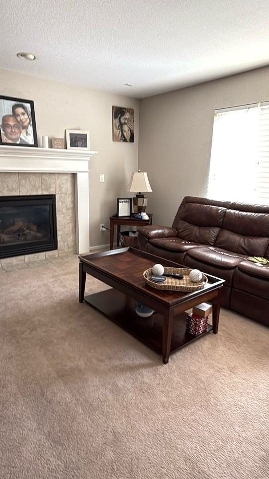 2756 E 139th Pl - Photo 3 of 5