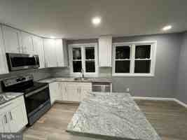 featured image of 10924 Modena Pl