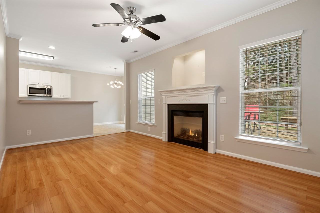 8408 Whisper Ridge Pl - Photo 7 of 23