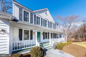 featured image of 980 Old Holly Dr