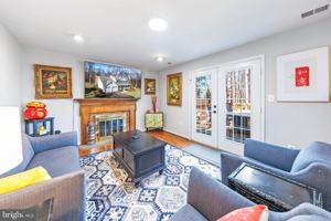 featured image of 980 Old Holly Dr