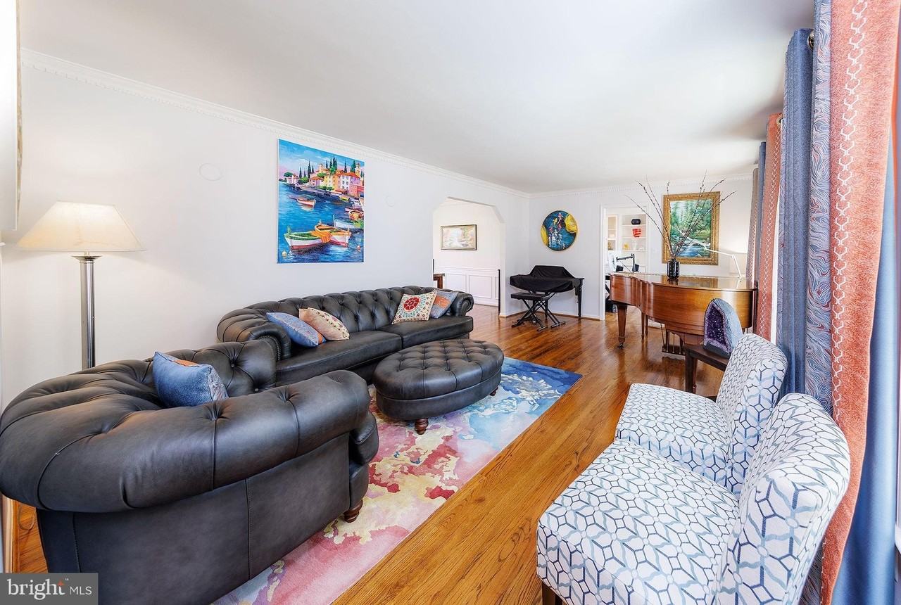 980 Old Holly Dr - Photo 6 of 50