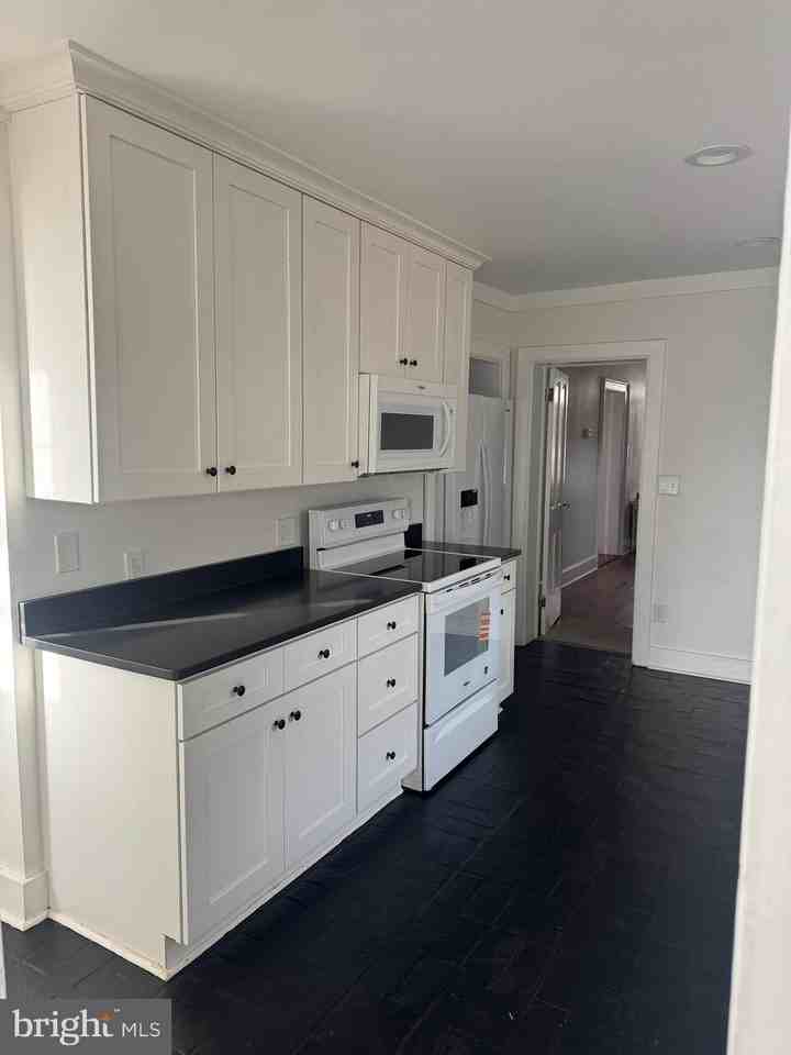 12 Wirt St Nw - Photo 7 of 30