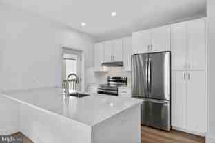 117 N 21st St Unit 203 #203 - Photo 1 of 1