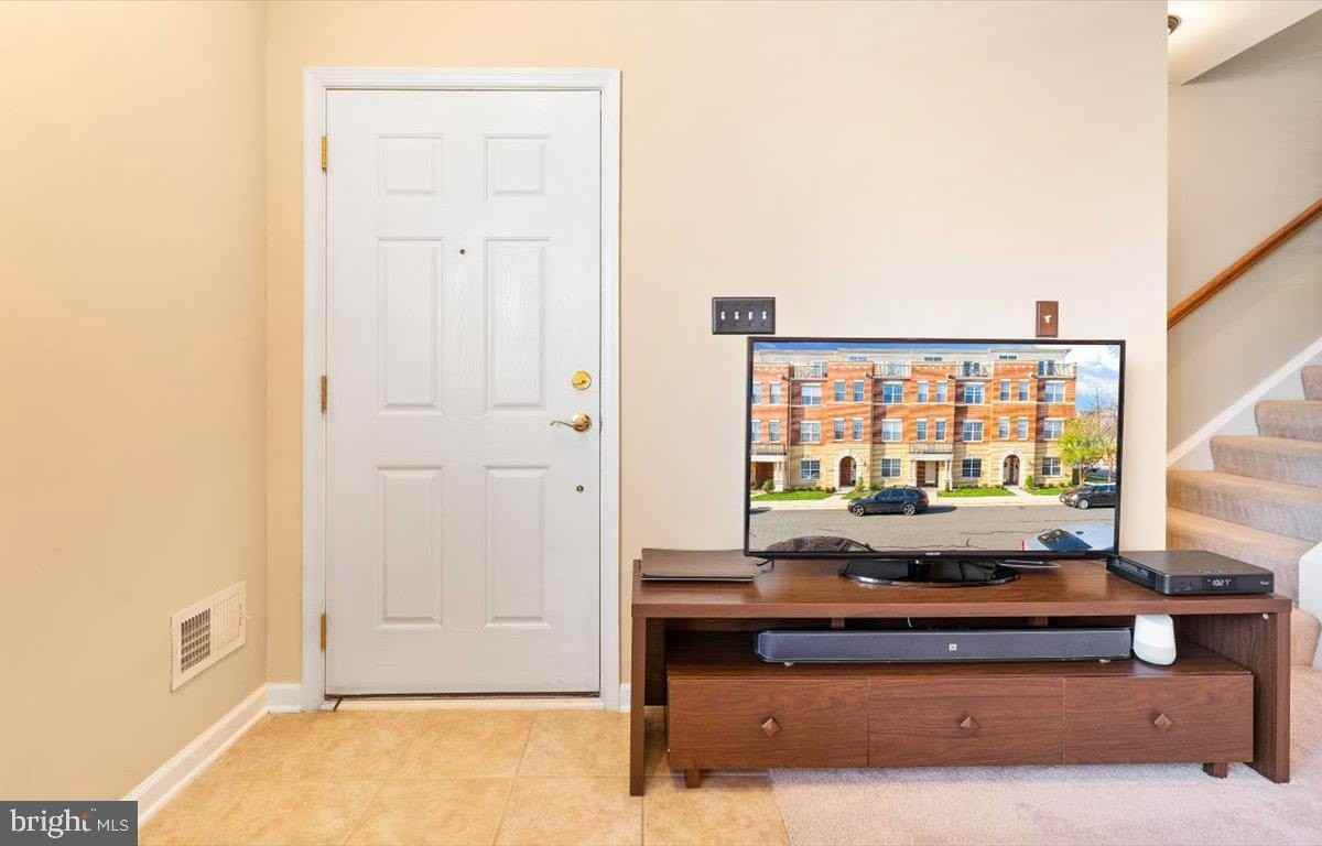 22705 Settlers Trail Ter - Photo 3 of 38