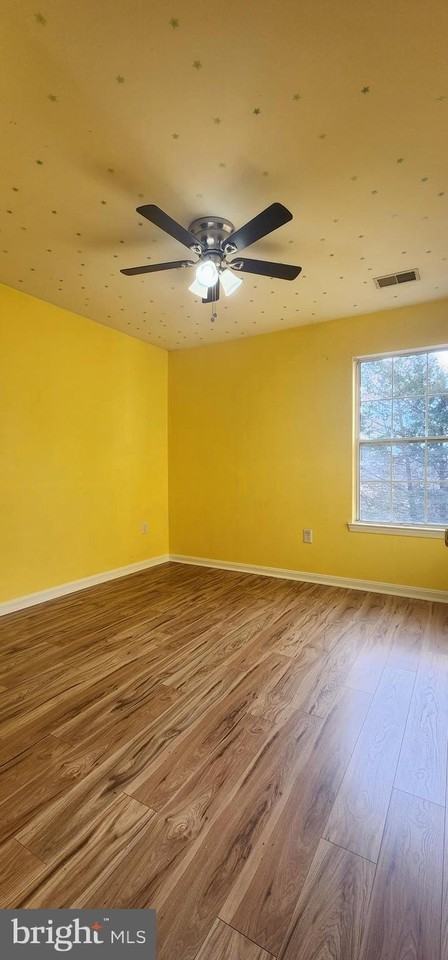 3001 Cahill Ln - Photo 7 of 21