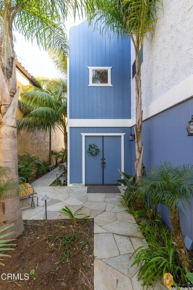 2414 Monaco Dr - Photo 2 of 35