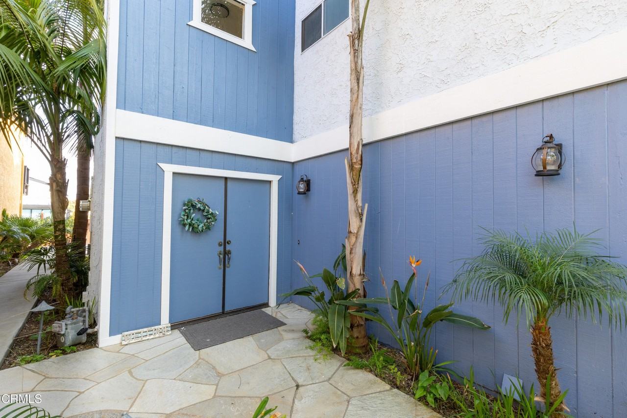 2414 Monaco Dr - Photo 3 of 35