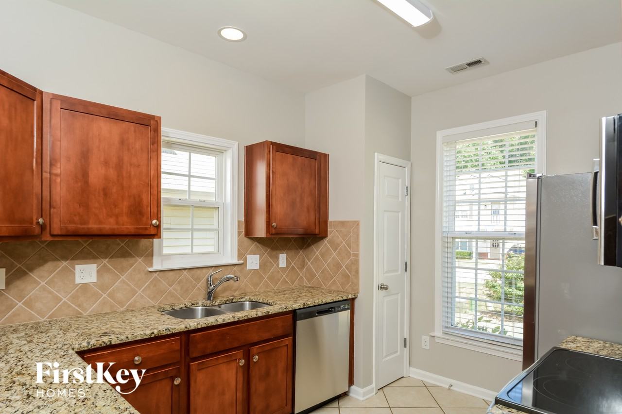 136 Marino Pl - Photo 4 of 15