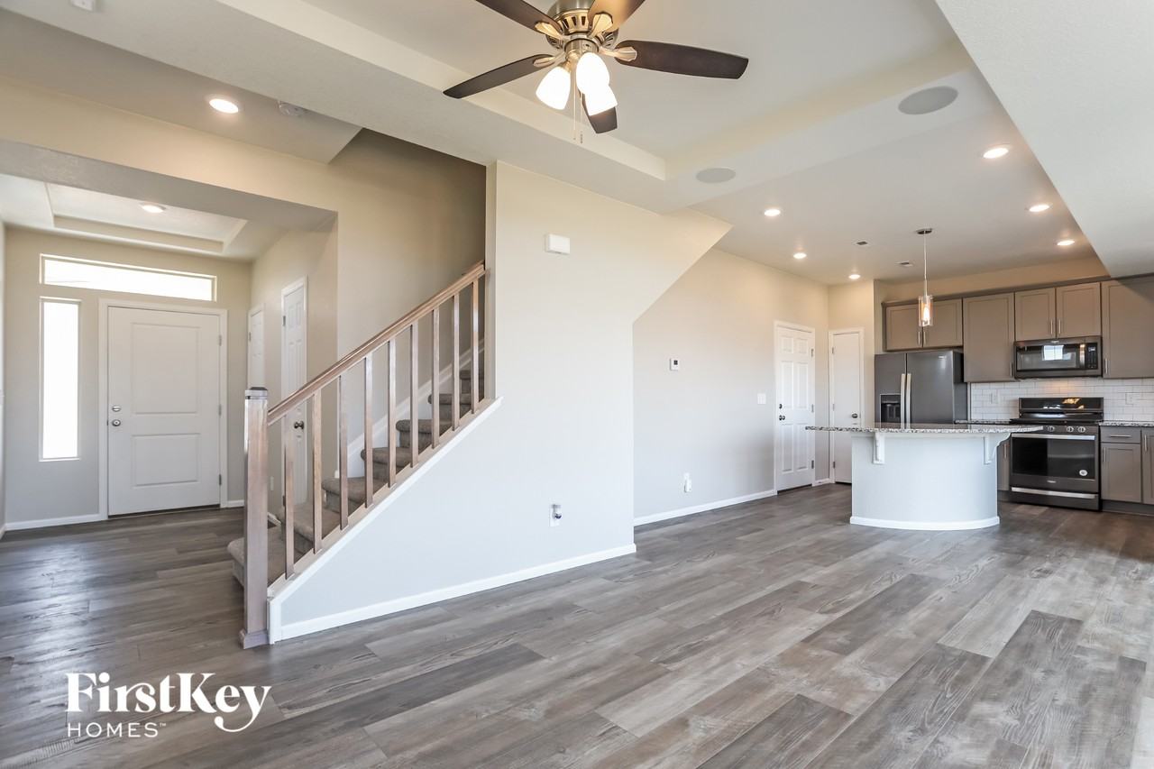 10074 Zeno St - Photo 4 of 15