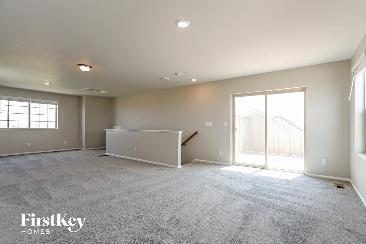 10074 Zeno St - Photo 7 of 15