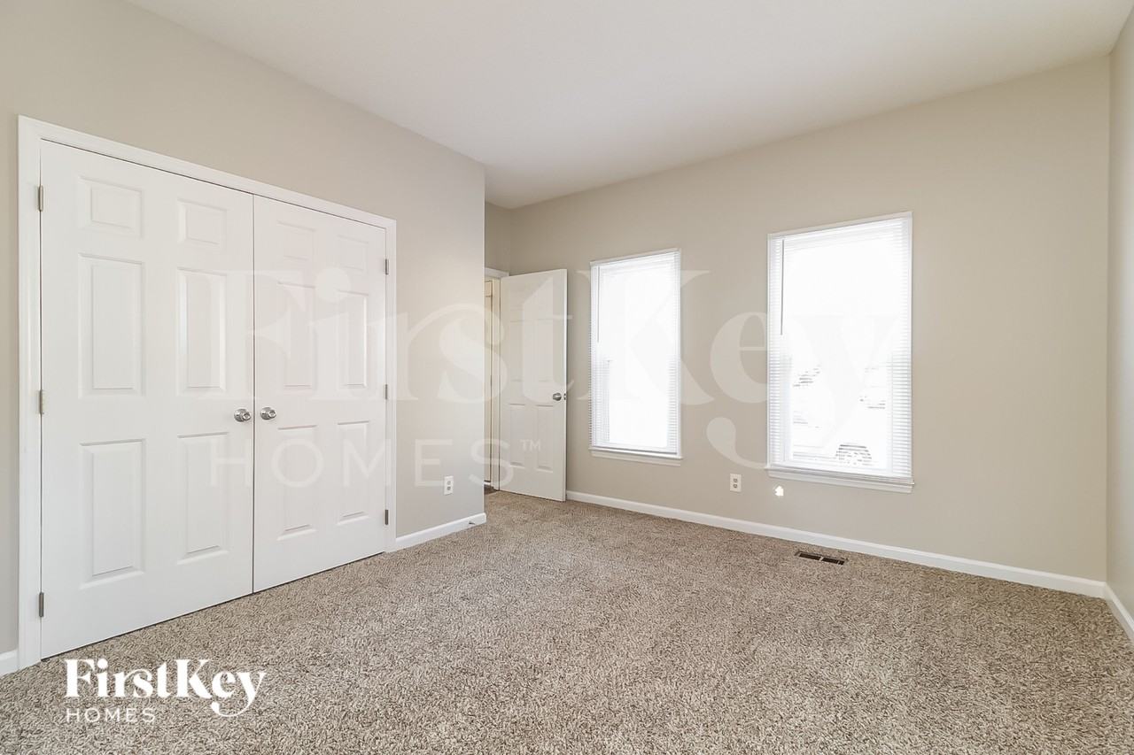 104 Longneedle Ct - Photo 7 of 15