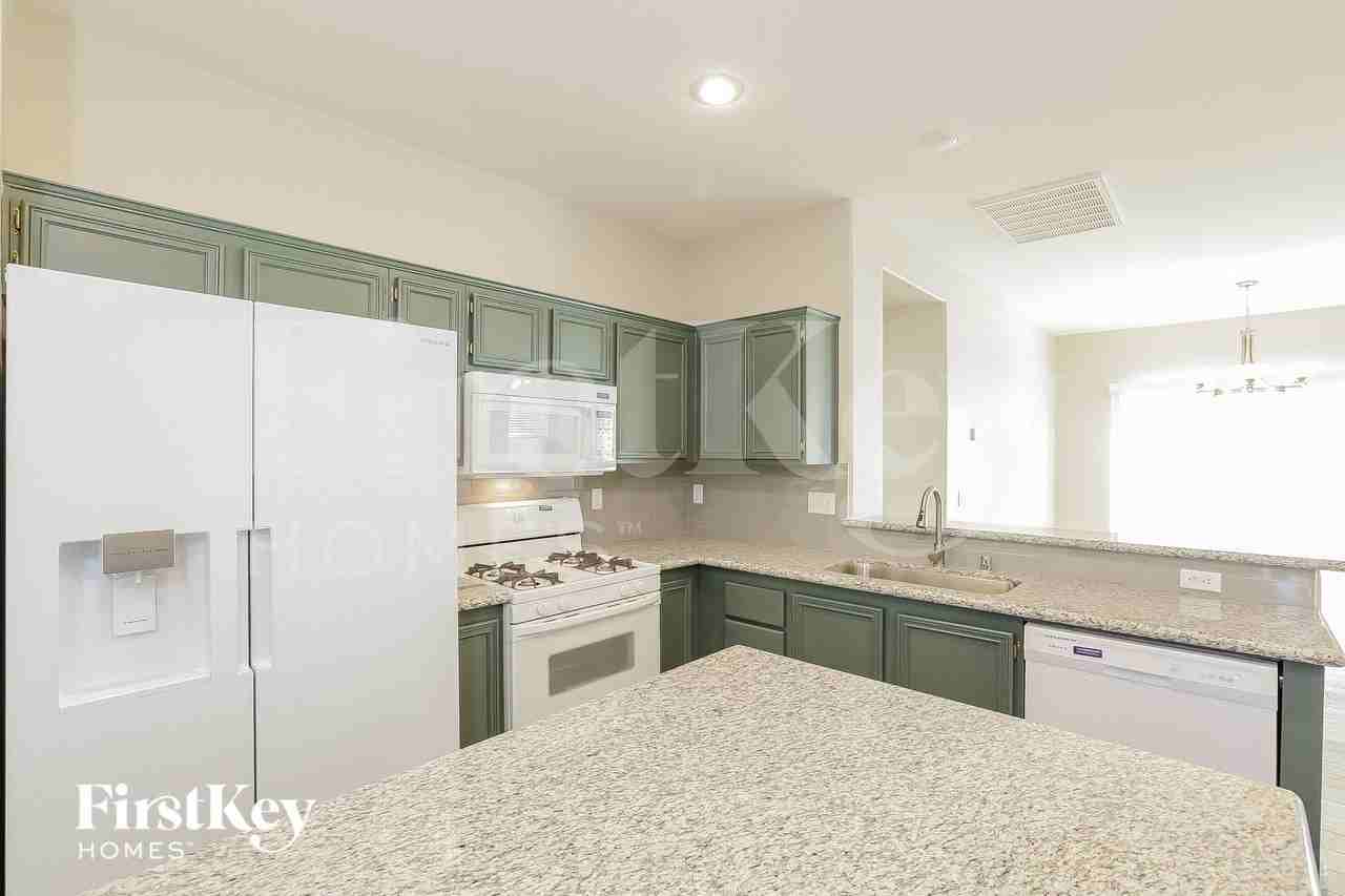 1669 Shifting Winds St - Photo 6 of 15