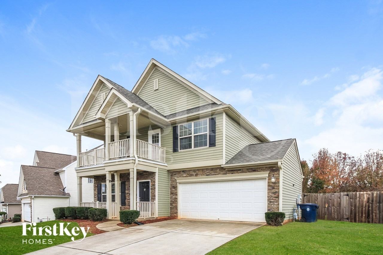 111 Rosemont Ln - Photo 2 of 15