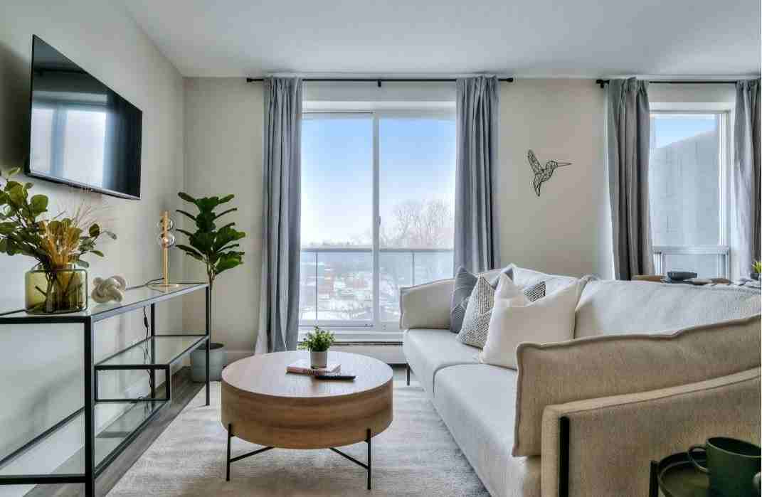 838 Pinewood Crescent - Photo 7 of 30