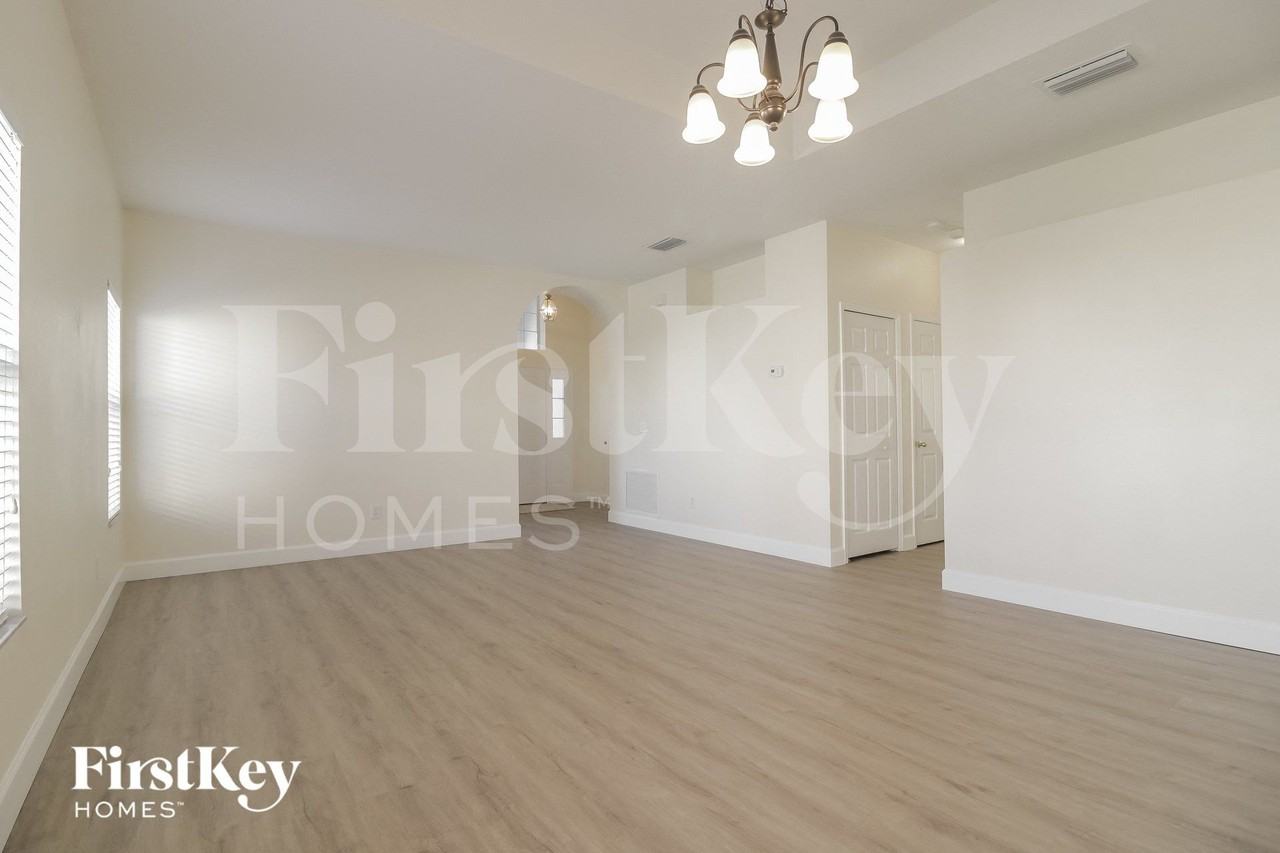 12353 Accipiter Dr - Photo 5 of 15