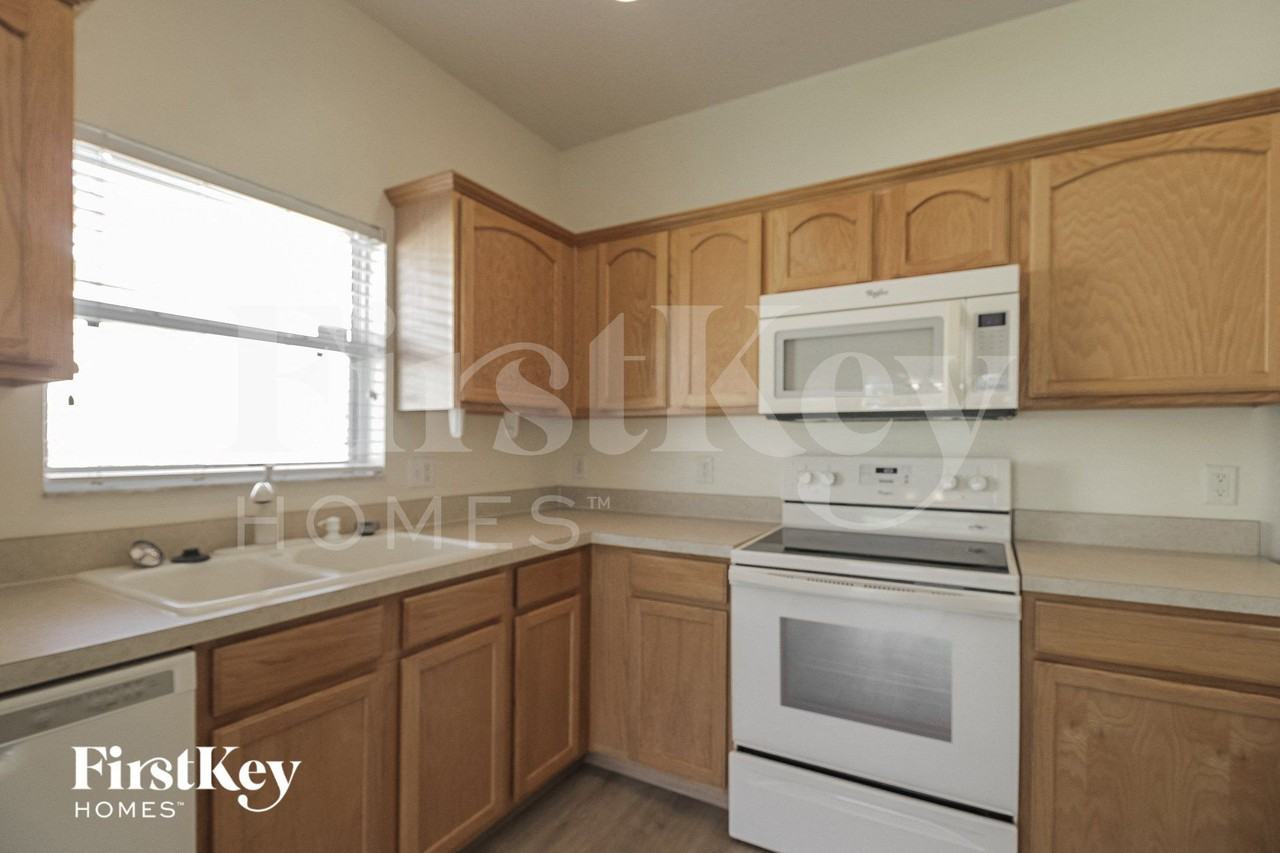 12353 Accipiter Dr - Photo 7 of 15