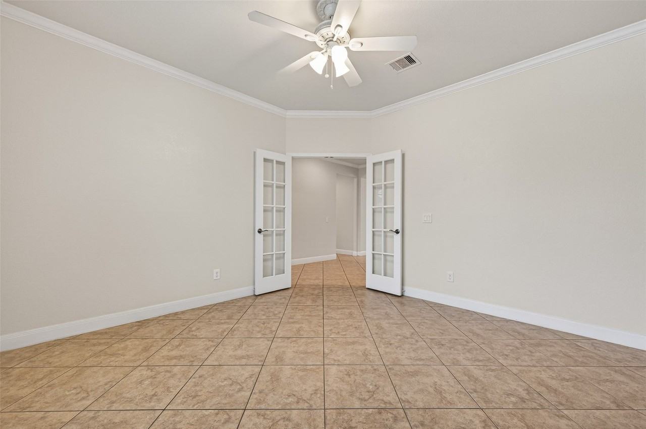 15630 Eagle Valley Dr - Photo 7 of 48