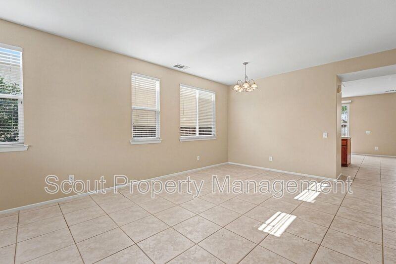 46201 Jane Pl - Photo 2 of 30