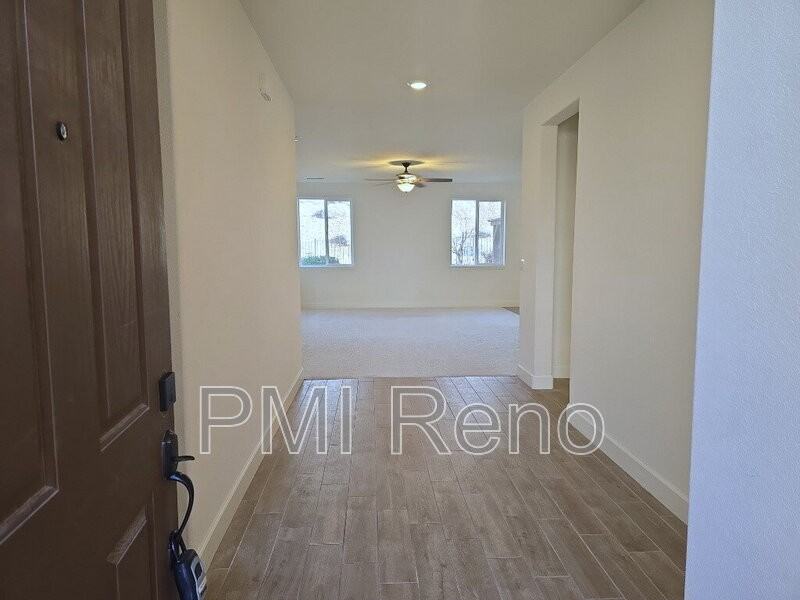 10380 Gold Mine Dr - Photo 2 of 24