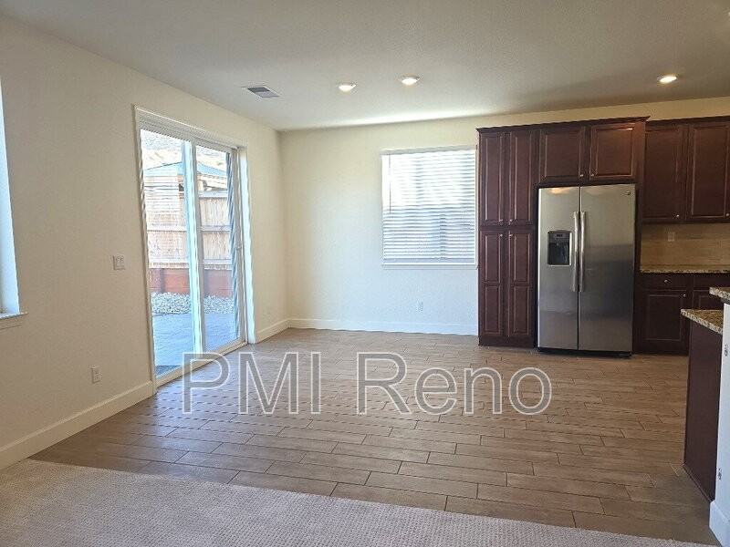 10380 Gold Mine Dr - Photo 6 of 24