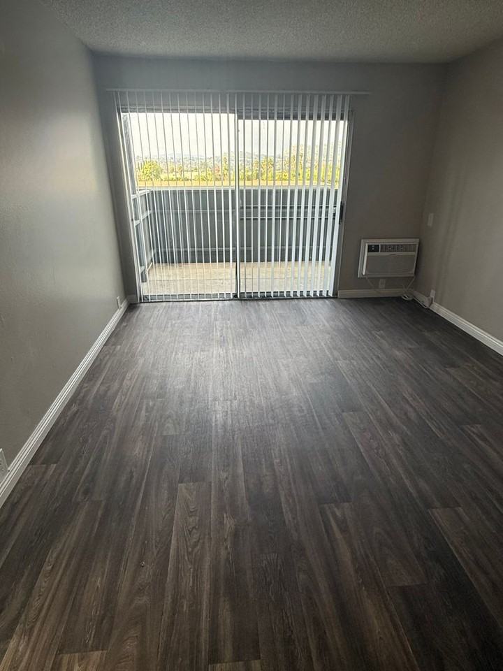 Experience comfortable living in a scenic setting at Garden View Apartments! - Photo 3 of 32