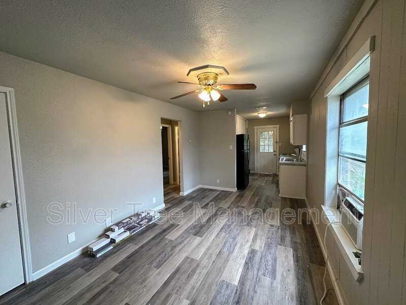 1310 Meriweather Ave - Photo 4 of 10