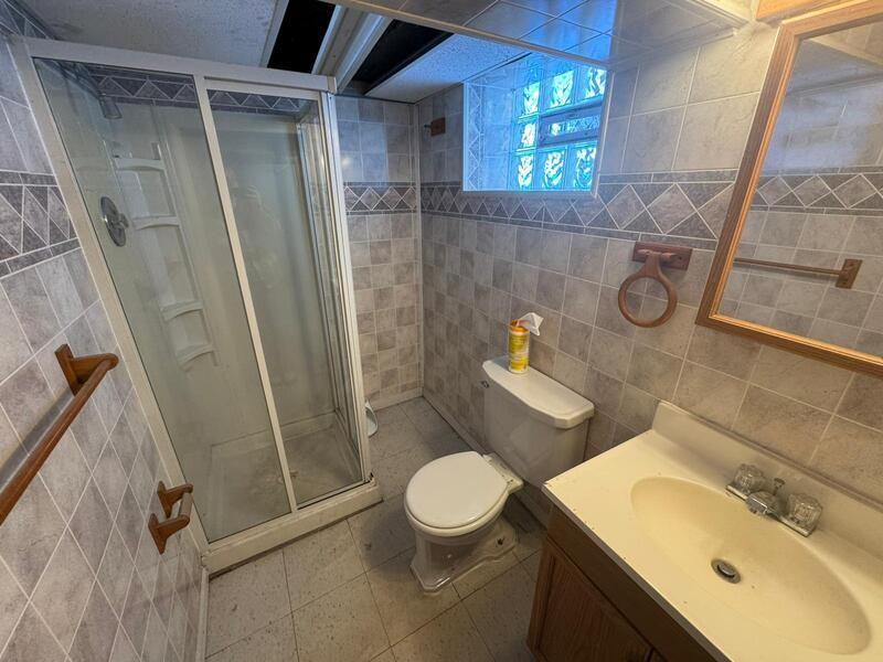 15381 Stansbury St - Photo 7 of 15