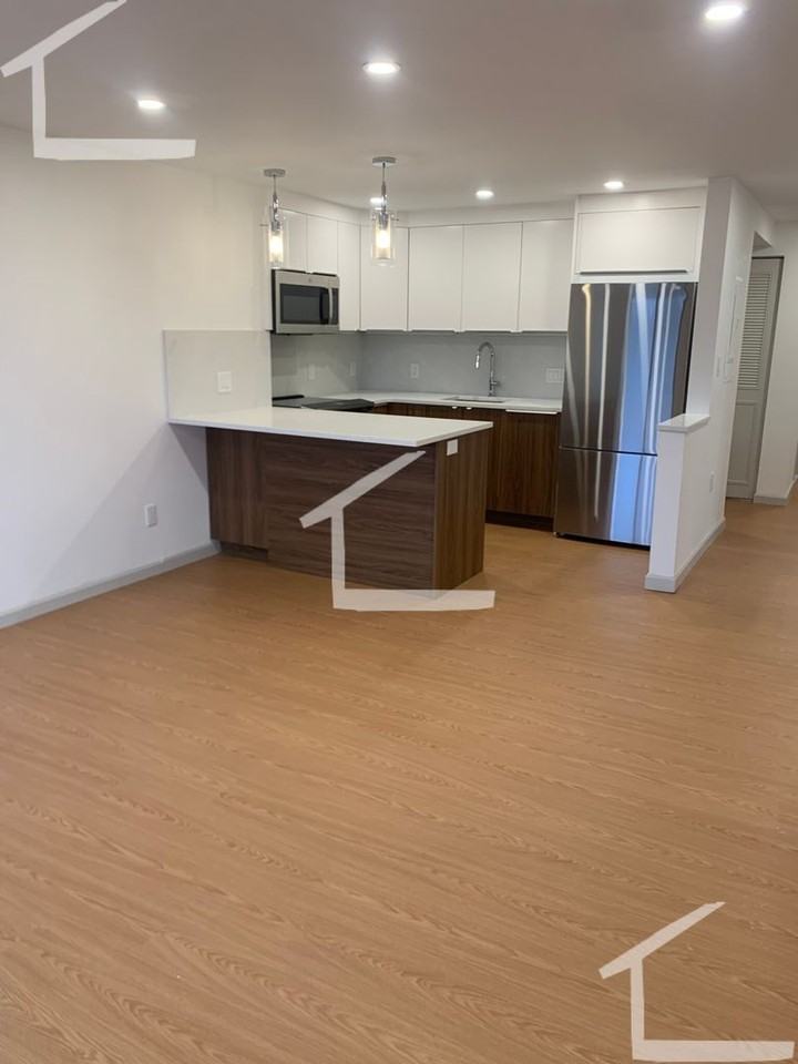 1243 Beacon St - Photo 2 of 11